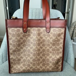 Coach carriage field tote